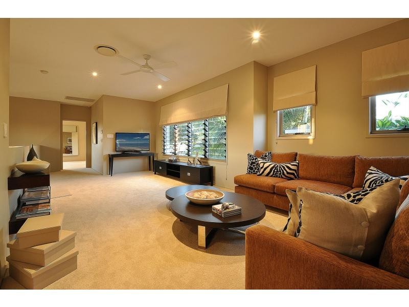 15 Bardon Avenue, Miami QLD 4220