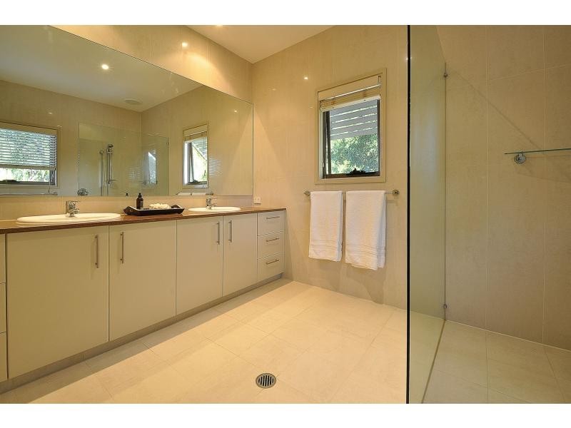 15 Bardon Avenue, Miami QLD 4220