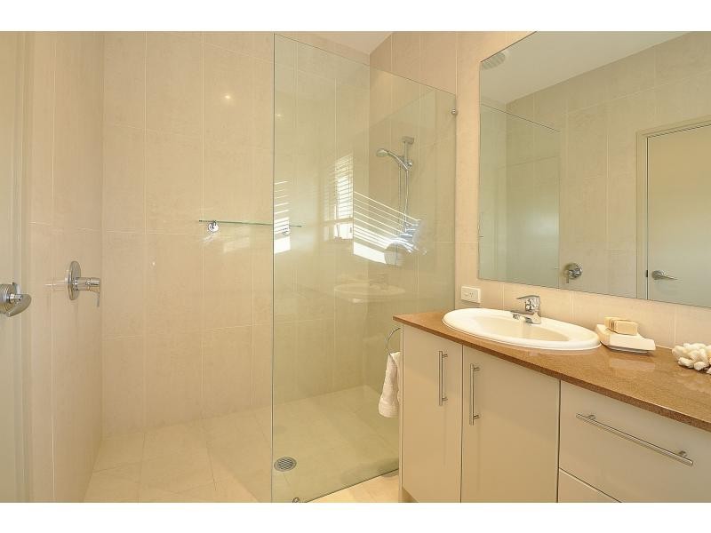 15 Bardon Avenue, Miami QLD 4220
