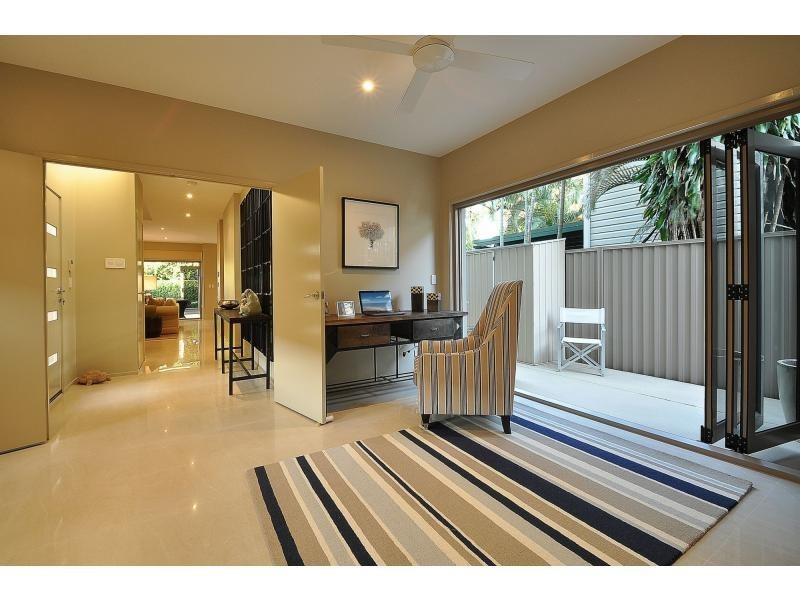 15 Bardon Avenue, Miami QLD 4220