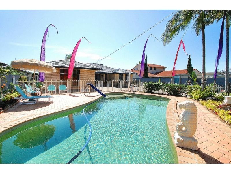222 Mallawa Drive, Palm Beach QLD 4221
