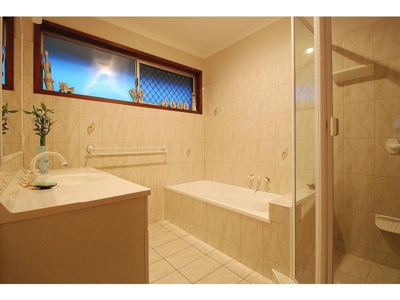 222 Mallawa Drive, Palm Beach QLD 4221