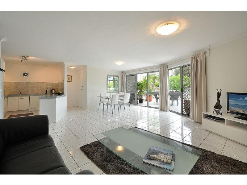#/99 Petrel Avenue, Mermaid Beach QLD 4218