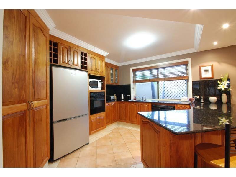 6 Julatten Drive, Robina QLD 4226