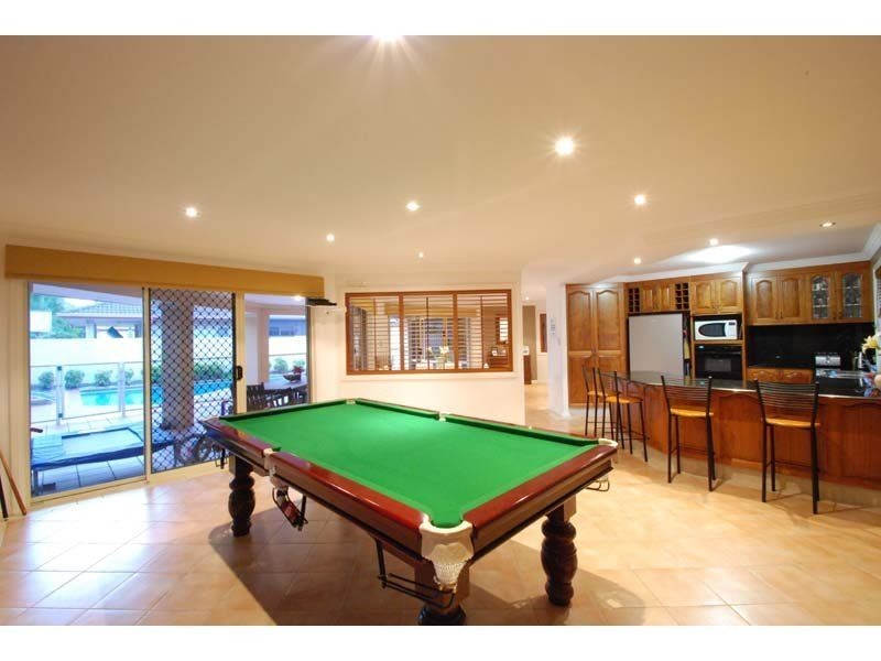 6 Julatten Drive, Robina QLD 4226