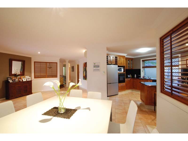 6 Julatten Drive, Robina QLD 4226