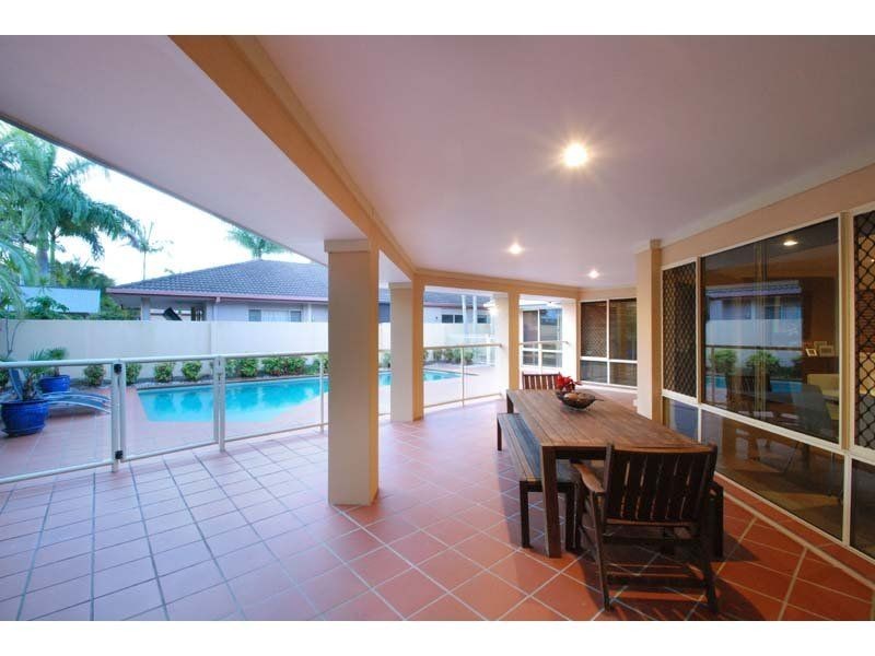 6 Julatten Drive, Robina QLD 4226