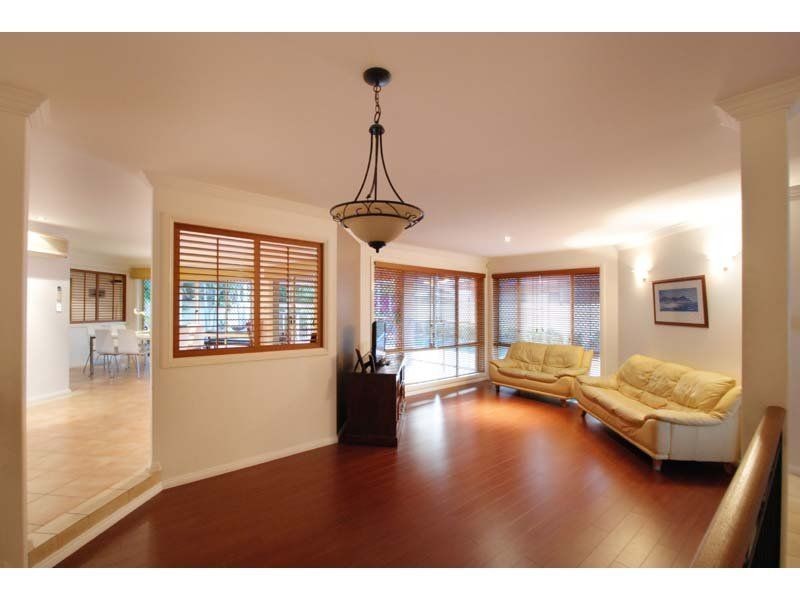 6 Julatten Drive, Robina QLD 4226