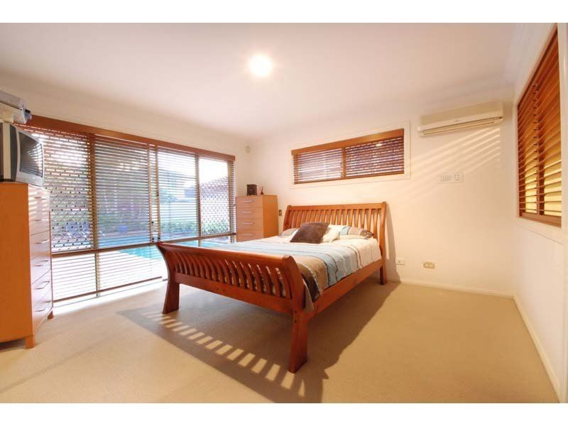 6 Julatten Drive, Robina QLD 4226