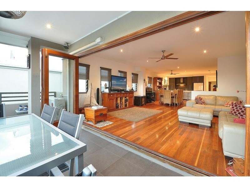 1/3 First Avenue, Palm Beach QLD 4221