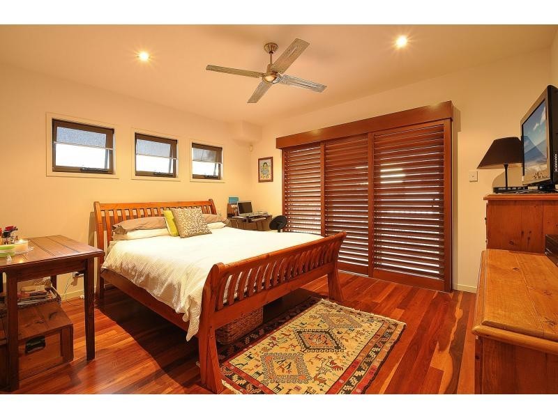 1/3 First Avenue, Palm Beach QLD 4221