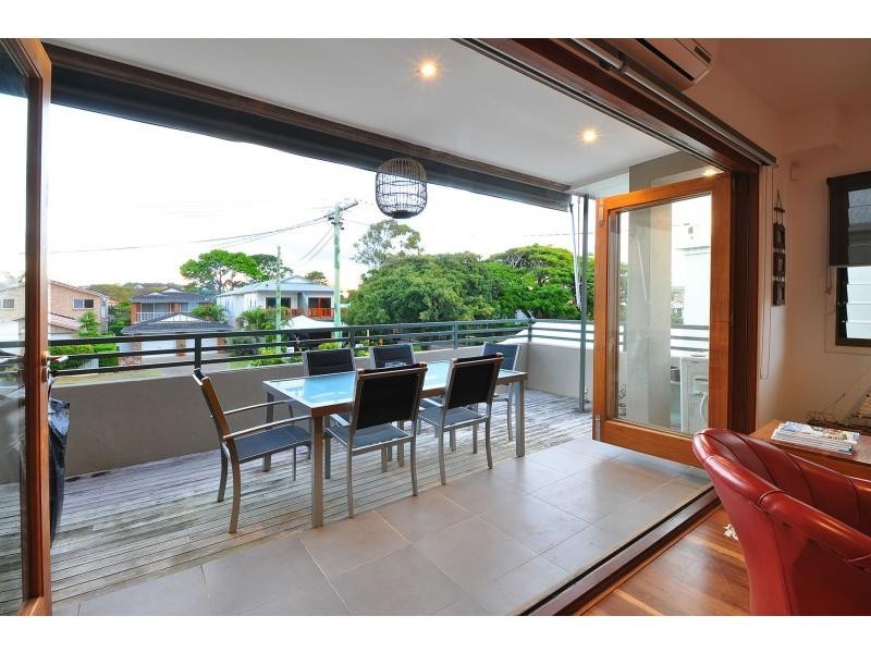 1/3 First Avenue, Palm Beach QLD 4221