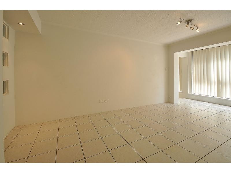 1/1881 Gold Coast Highway, Burleigh Heads QLD 4220