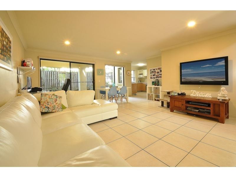 Varsity Lakes QLD 4227