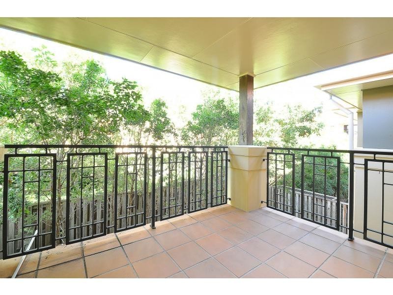 Varsity Lakes QLD 4227