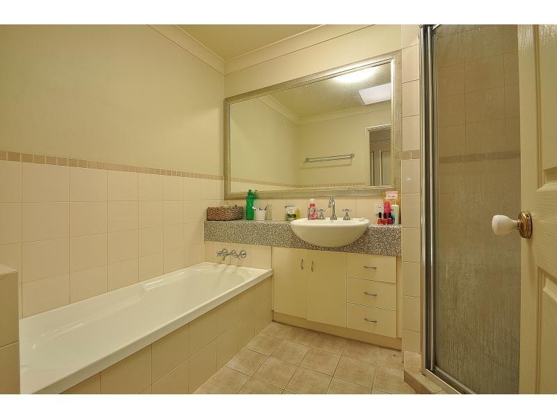 Varsity Lakes QLD 4227