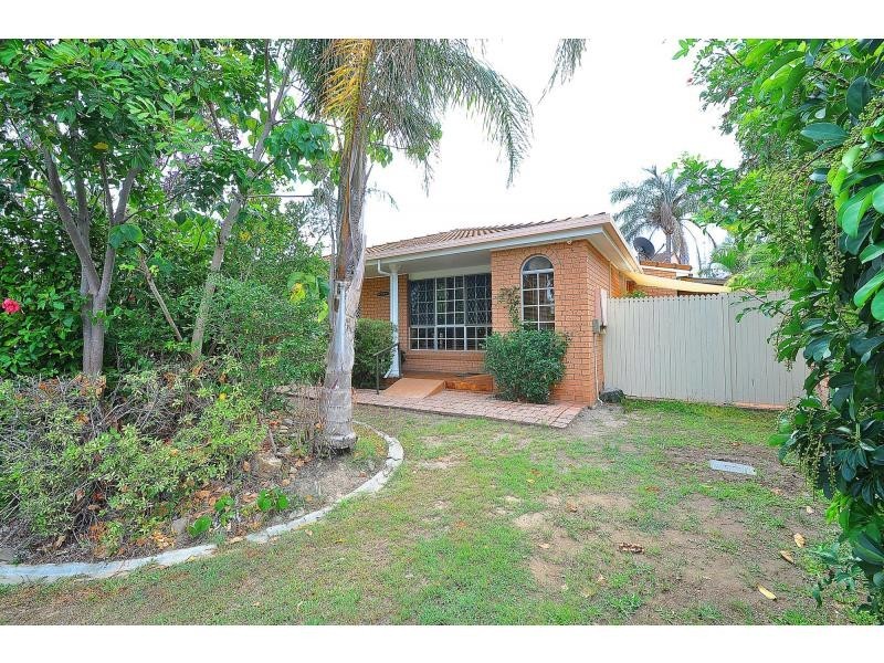 4/9 Sunbird Street, Burleigh Waters QLD 4220