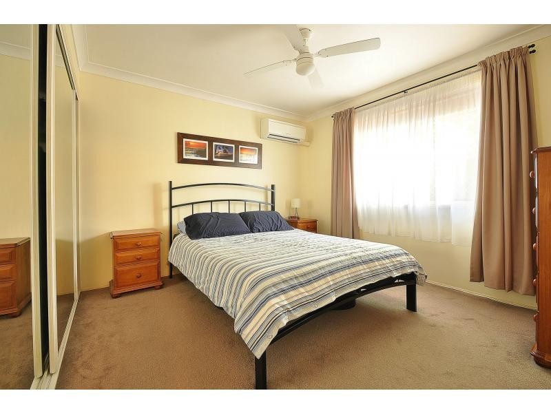 1 Mojave Drive, Burleigh Waters QLD 4220