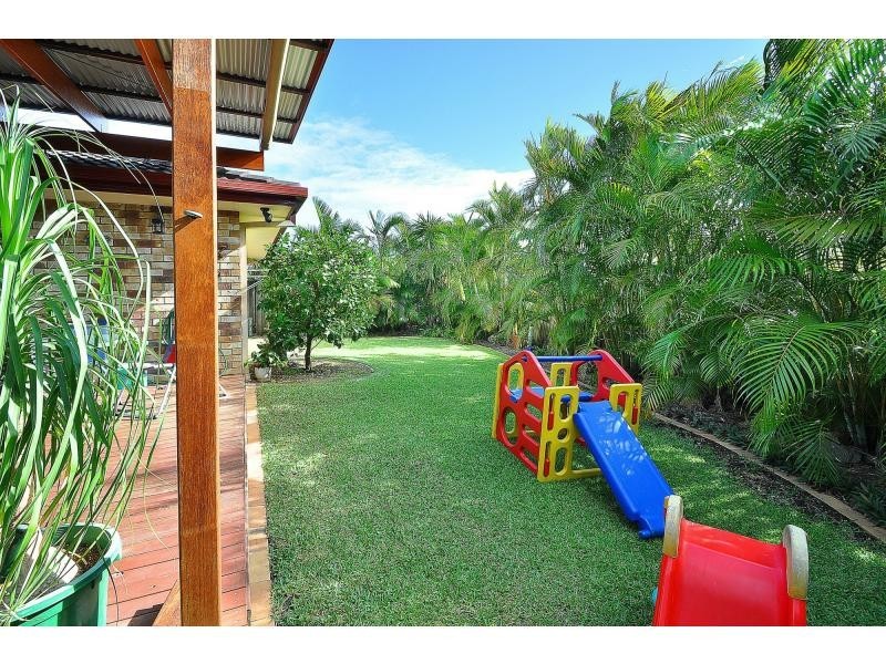 1 Mojave Drive, Burleigh Waters QLD 4220