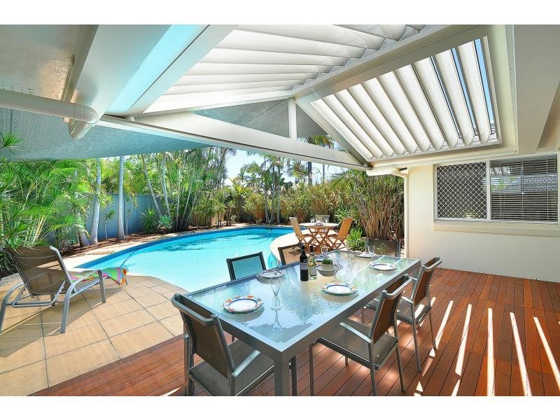 13 Curlew Crescent, Burleigh Waters QLD 4220