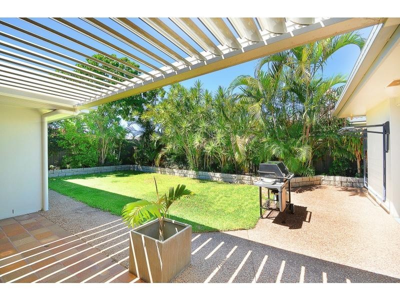 13 Curlew Crescent, Burleigh Waters QLD 4220