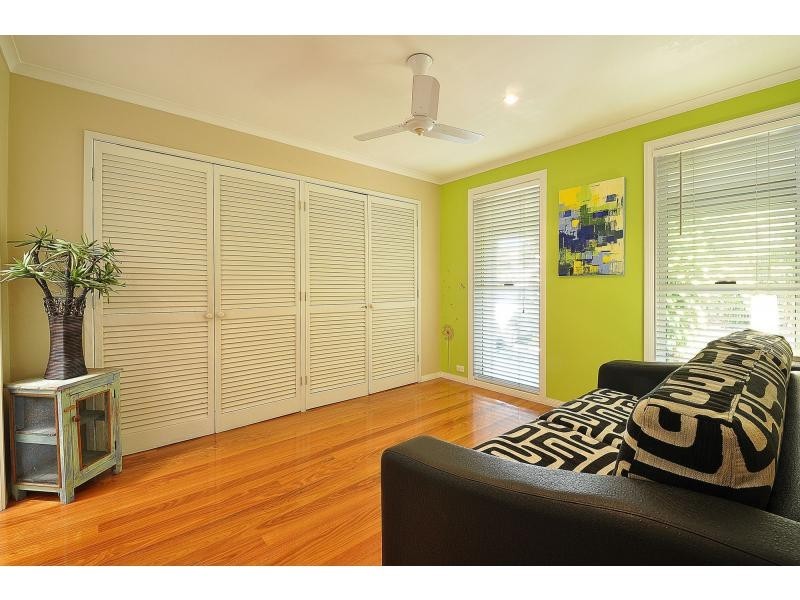 13 Curlew Crescent, Burleigh Waters QLD 4220