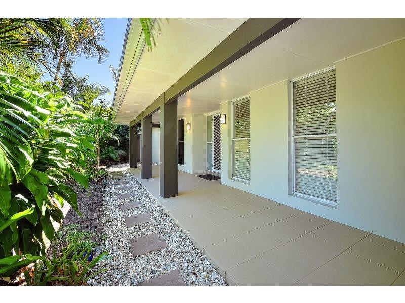 13 Curlew Crescent, Burleigh Waters QLD 4220