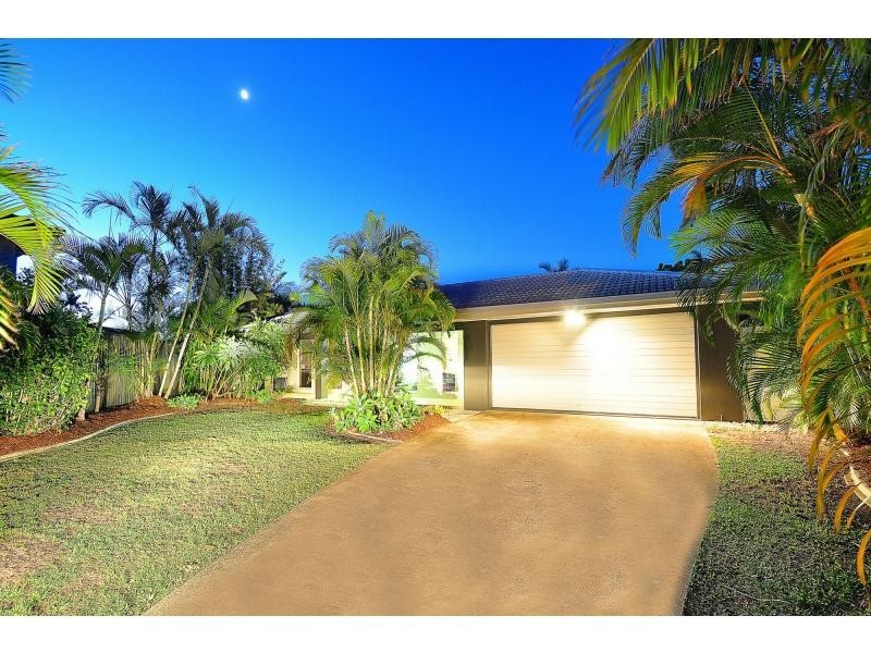 13 Curlew Crescent, Burleigh Waters QLD 4220