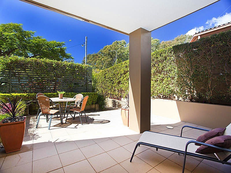 3/4 Park Avenue, Burleigh Heads QLD 4220