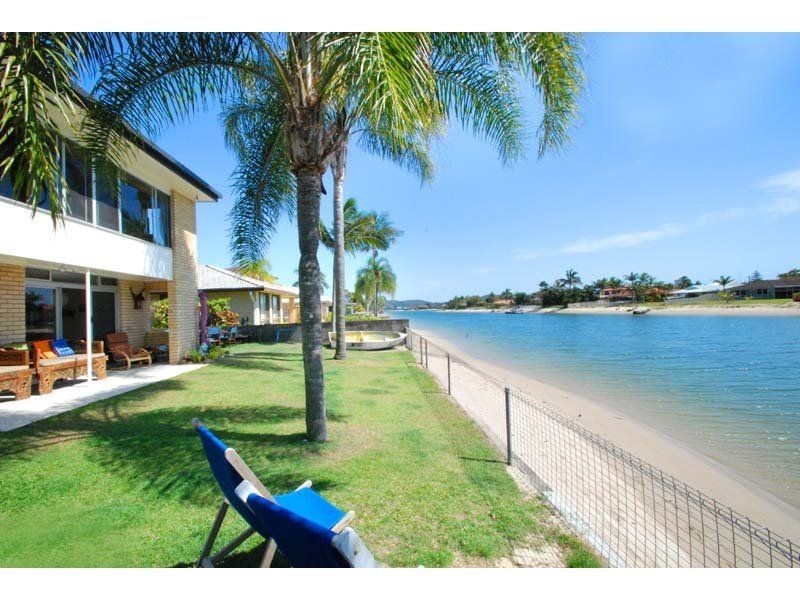 222 Mallawa Drive, Palm Beach QLD 4221