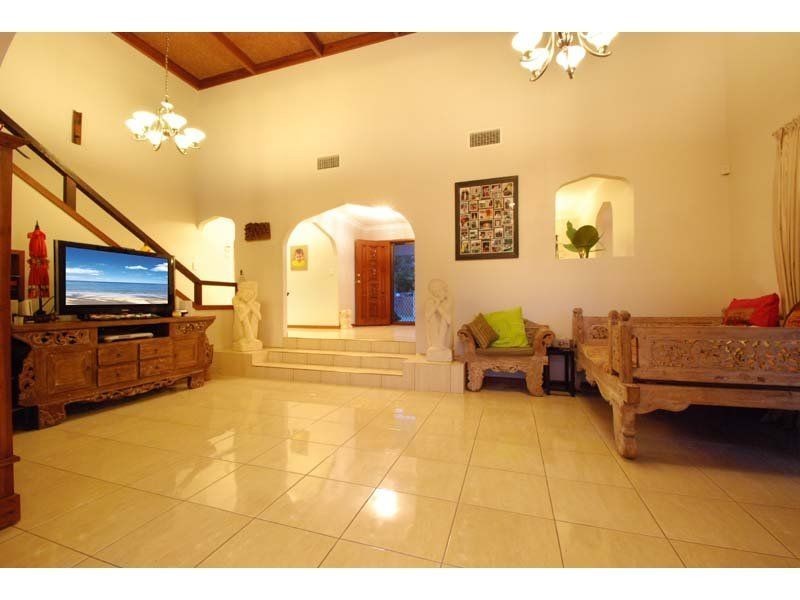 222 Mallawa Drive, Palm Beach QLD 4221