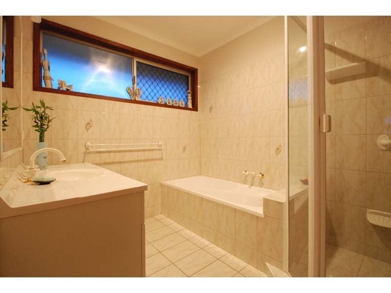 222 Mallawa Drive, Palm Beach QLD 4221