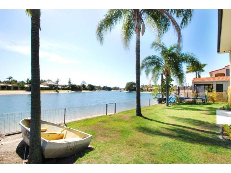 222 Mallawa Drive, Palm Beach QLD 4221