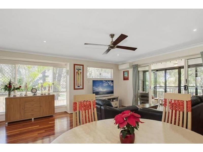 2/14 Nobby Parade, Miami QLD 4220