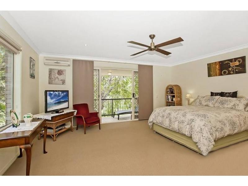 2/14 Nobby Parade, Miami QLD 4220