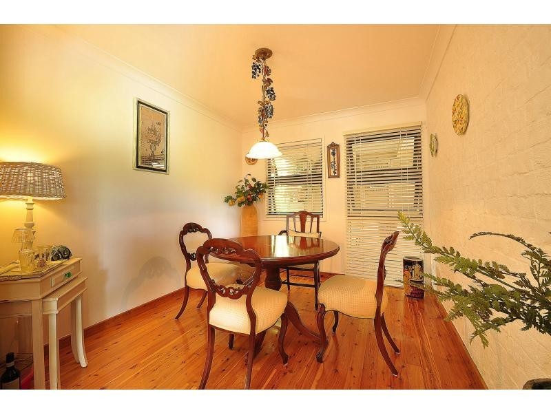 83 Ocean Parade, Burleigh Heads QLD 4220