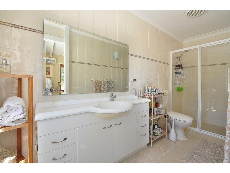 83 Ocean Parade, Burleigh Heads QLD 4220