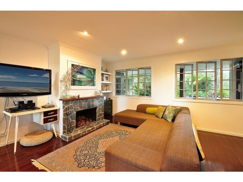 5 Kabool Road, Burleigh Heads QLD 4220