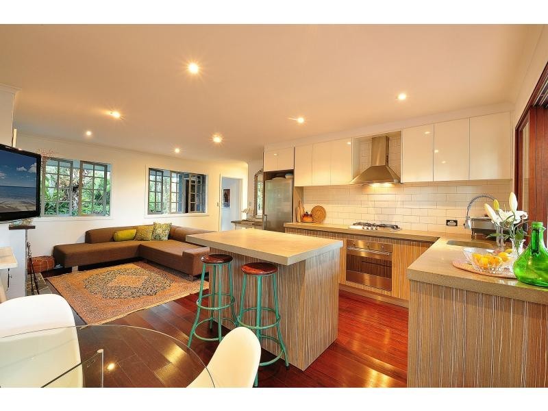5 Kabool Road, Burleigh Heads QLD 4220