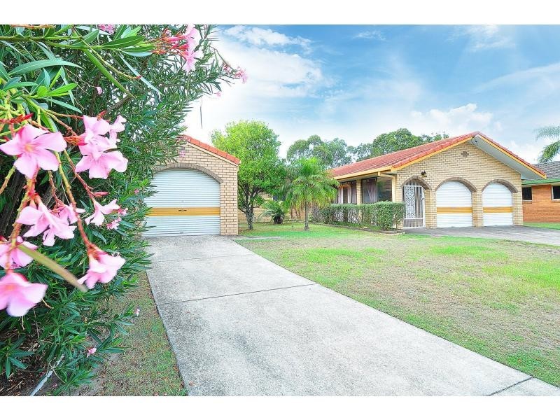 5 Kingfisher Crescent, Burleigh Waters QLD 4220