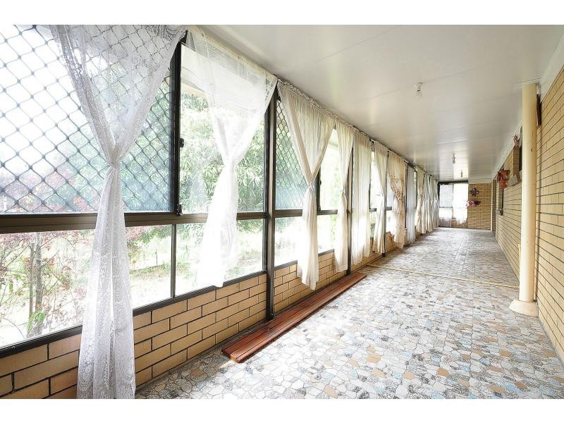 5 Kingfisher Crescent, Burleigh Waters QLD 4220