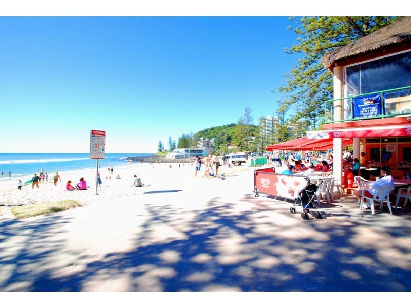 5 Kingfisher Crescent, Burleigh Waters QLD 4220