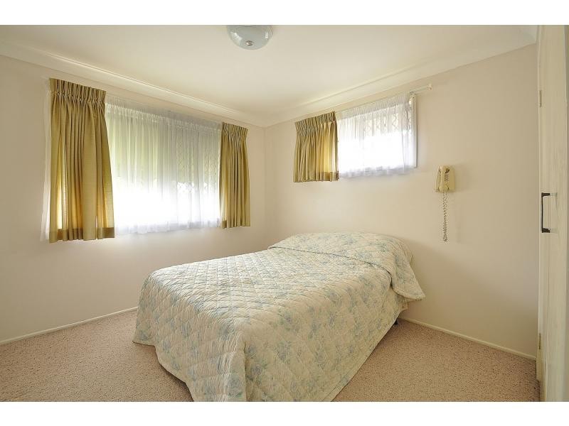 4 Kingfisher Crescent, Burleigh Waters QLD 4220