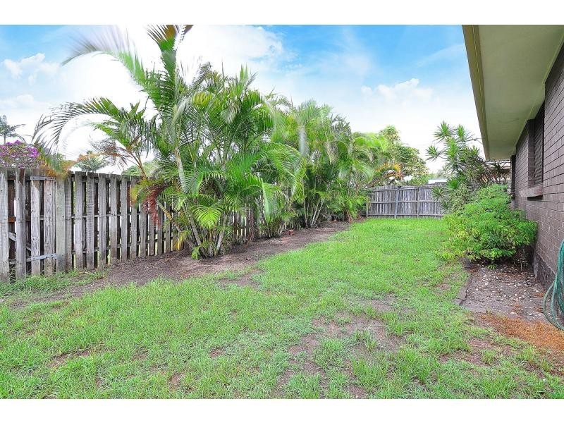 1/8 Doggett Drive, Miami QLD 4220