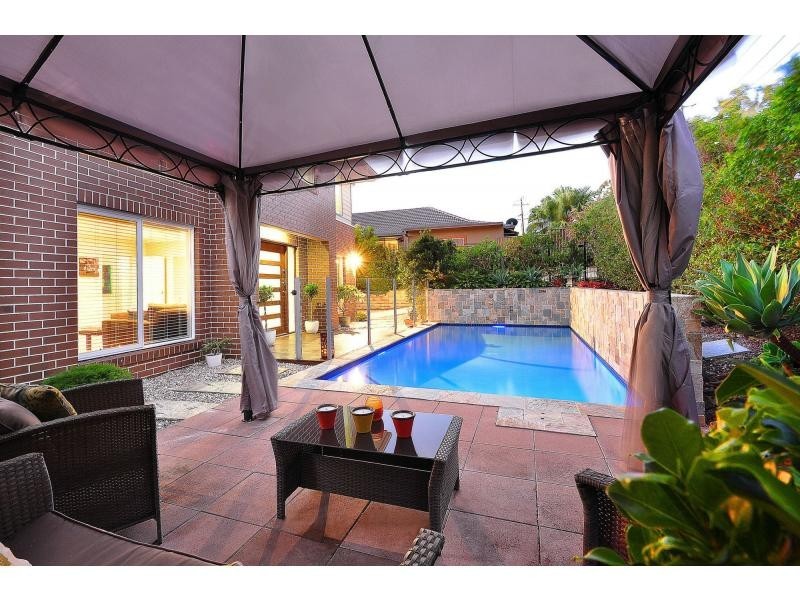 1 Plantation Road, Burleigh Heads QLD 4220