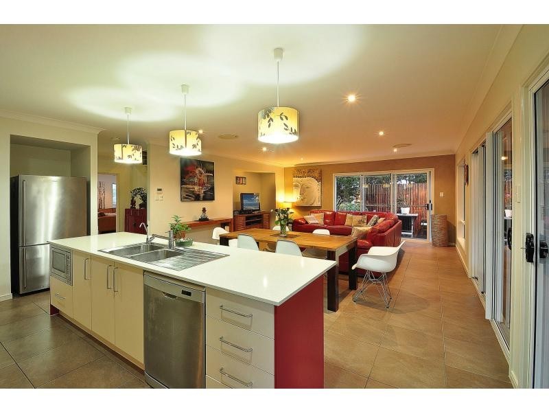 1 Plantation Road, Burleigh Heads QLD 4220