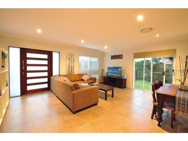 1 Plantation Road, Burleigh Heads QLD 4220