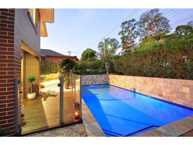 1 Plantation Road, Burleigh Heads QLD 4220