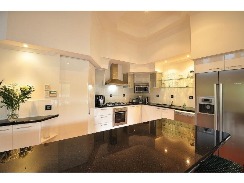 25 Fenton Drive, Tallebudgera QLD 4228