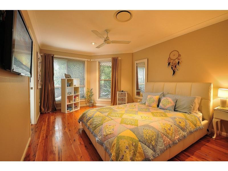 25 Fenton Drive, Tallebudgera QLD 4228